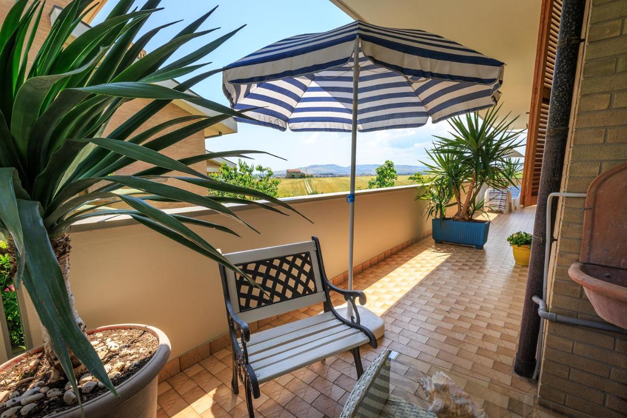B&B Il Tiglio Porto SantʼElpidio Kültér fotó